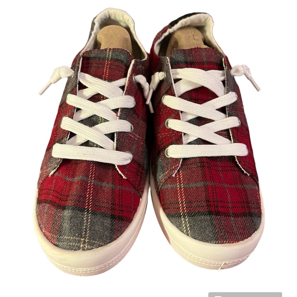 JELLYPOP brand tennis shoes. Size 11M. NWOT.